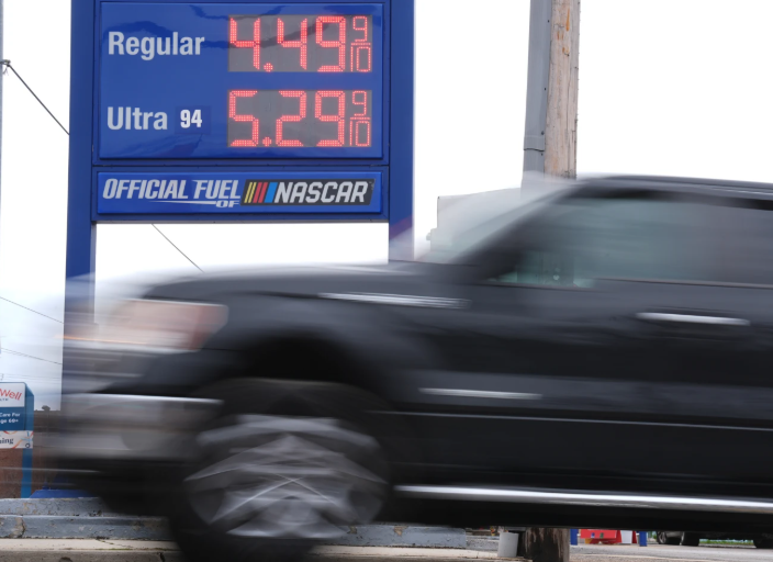 Gas prices eclipse $4 a gallon in the US, the highest since 2022