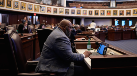 Florida legislature approves new congressional map intended to boost Republicans in midterms